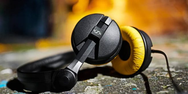 Τα αγαπημένα στουντιακά ακουστικά των DJ έρχονται στα αυτιά μας