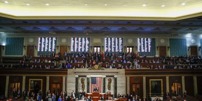Θετικοί στον κορονοϊό τουλάχιστον 13 βουλευτές και γερουσιαστές στις ΗΠΑ