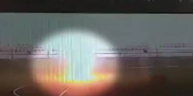 Βίντεο σοκ: Η στιγμή που κεραυνός χτυπάει τερματοφύλακα