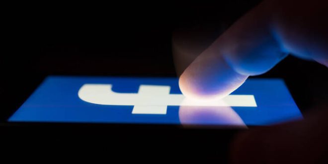 Το σκληρό πρέσινγκ των κολοσσών στο Facebook και τι αποτέλεσμα αναμένεται να έχει