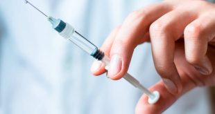 Γώγος για εμβόλιο Οξφόρδης: Πρέπει να δούμε το τελικό προϊόν, είμαστε συγκρατημένα αισιόδοξοι