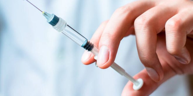 Γώγος για εμβόλιο Οξφόρδης: Πρέπει να δούμε το τελικό προϊόν, είμαστε συγκρατημένα αισιόδοξοι
