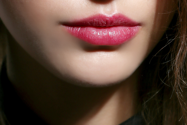 metatropi kragion se lip gloss