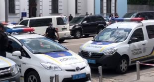 Συνελήφθη ο άνδρας που κρατούσε όμηρο σε τράπεζα του Κιέβου - Ισχυρίστηκε ότι είναι «Άγιο πνεύμα»