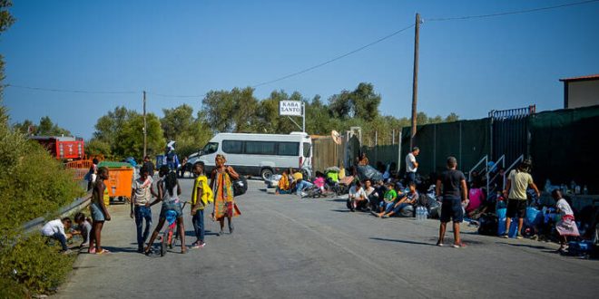 Εσωτερικές πιέσεις στη Γερμανία για να δεχθεί περισσότερους πρόσφυγες από τη Μόρια