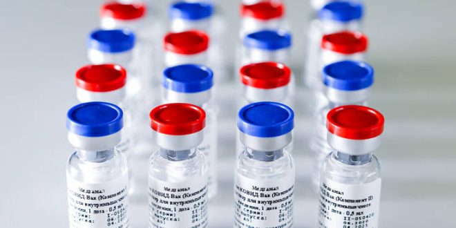Εμβόλιο για τον κορονοϊό: Ποιοι θα εμβολιαστούν πιο γρήγορα - Η μάχη ΗΠΑ και Ευρώπης
