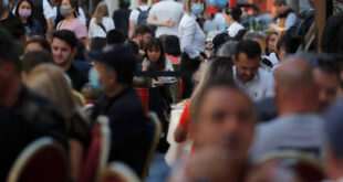 Κορονοϊός: O βασικός τρόπος μετάδοσης και οι δύο κινήσεις για να προστατευτείς
