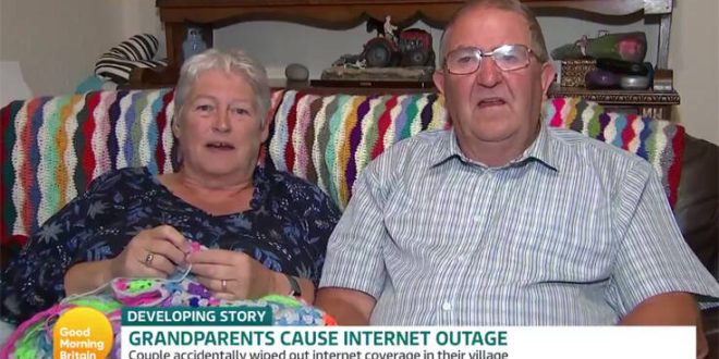 Για 18 μήνες άνοιγαν την τηλεόρασή τους και έκοβαν το ίντερνετ σε όλο το χωριό - Το φαινόμενο SHINE