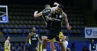 Basket League: Η ΑΕΚ πέρασε από το Περιστέρι με 66-62