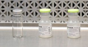 Κορονοϊός: Το επόμενο βήμα μετά τις αιτήσεις από Moderna και Pfizer – Η σημαντική διαφορά των δύο εμβολίων