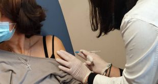 Μυτιλήνη: Ξεκίνησε ο εμβολιασμός των υγειονομικών στη Λέσβο