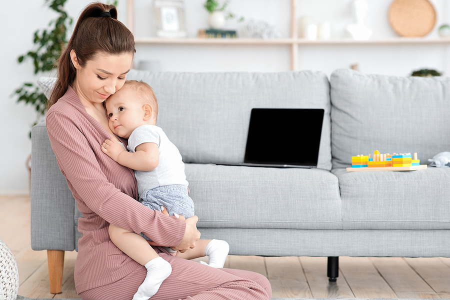 attachment parenting ti einai 3