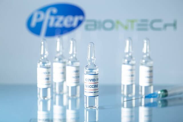 pfizer emvoliasmos se paidia 2