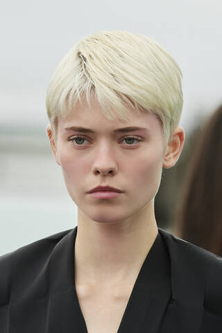 pixie cut mesaiou mikous