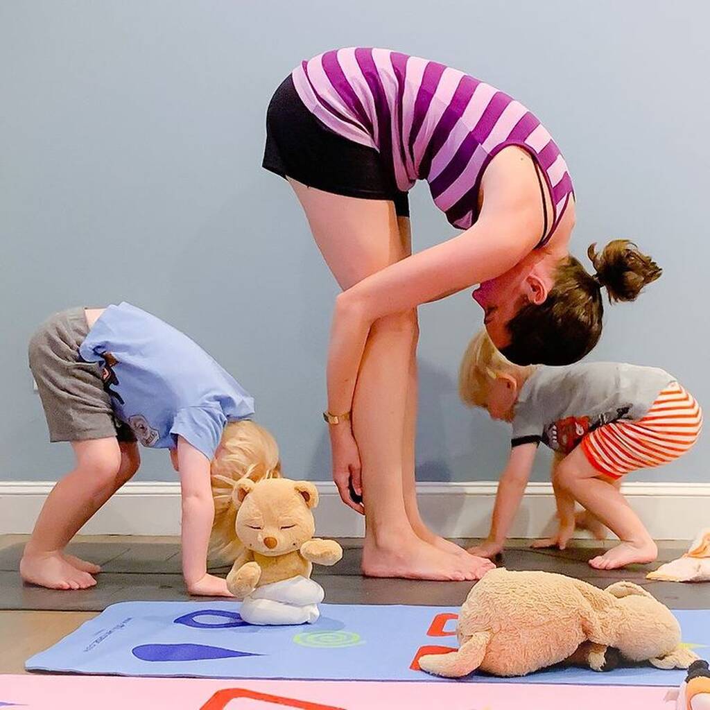 Instagram @studioartyoga