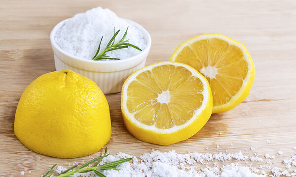spitiko scrub me lemoni kai alati