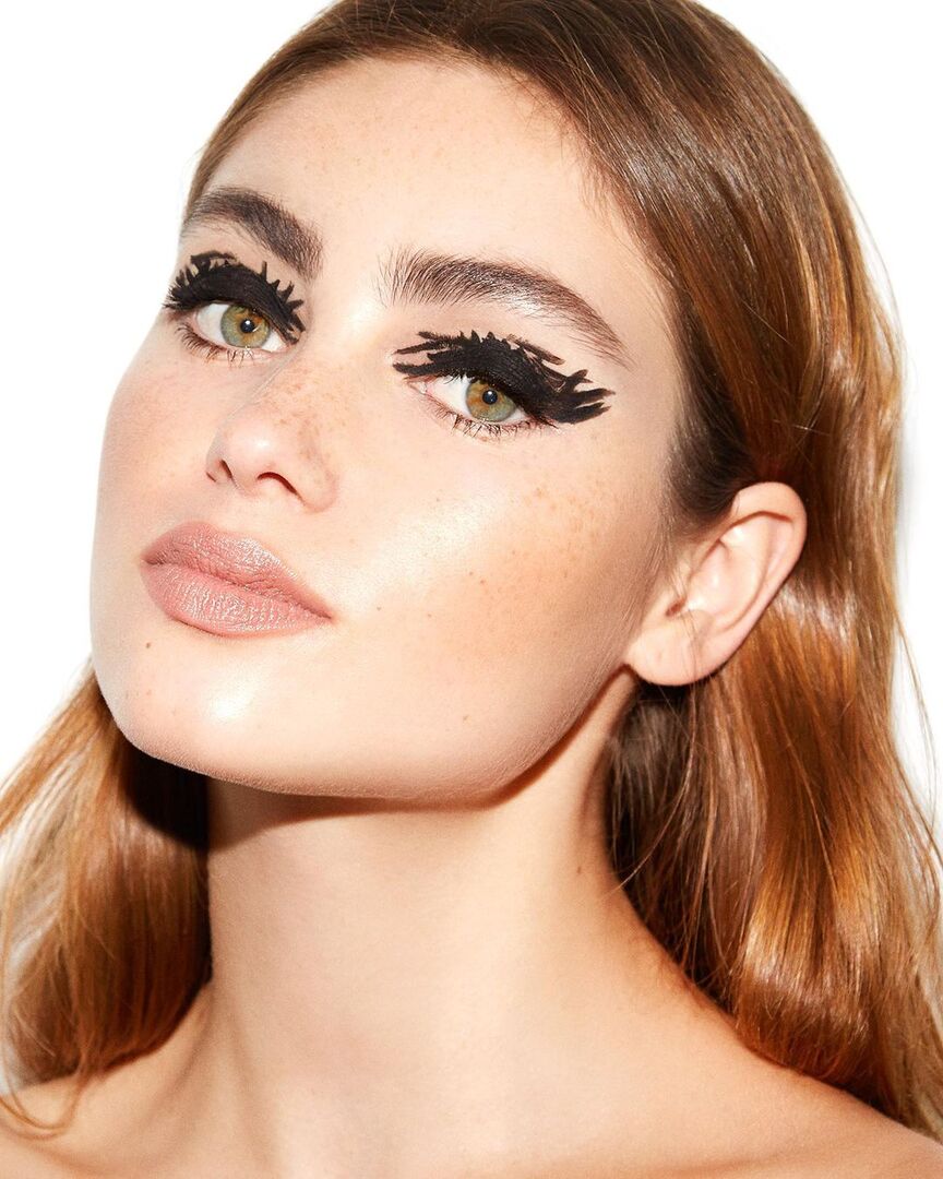 bold eyes
