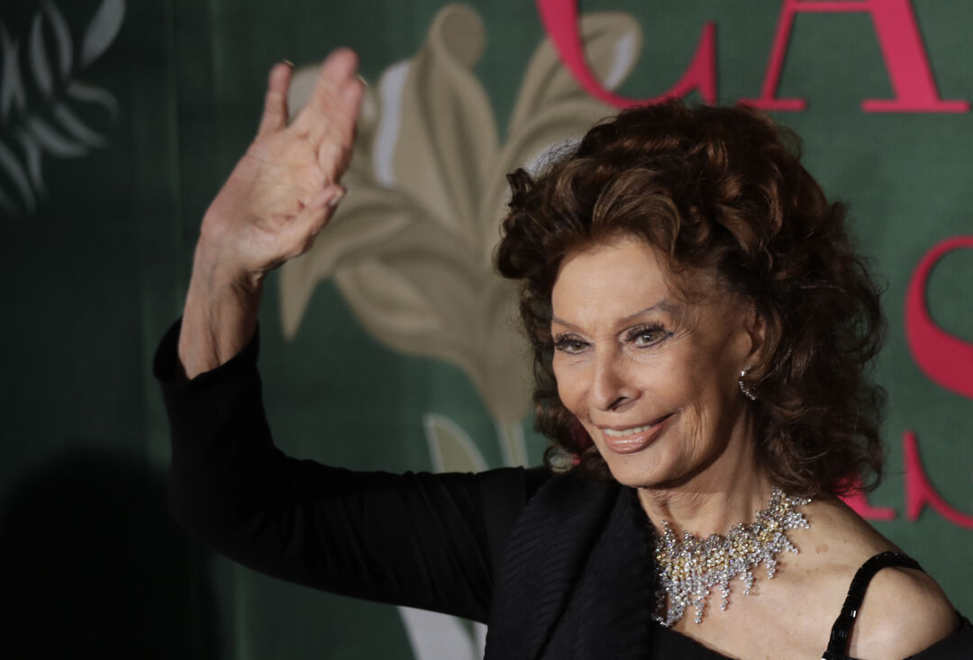 SOPHIA LOREN